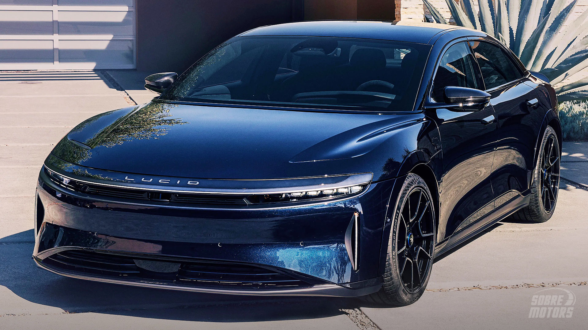 Lucid Air Sapphire, um sedã elétrico esportivo e de luxo